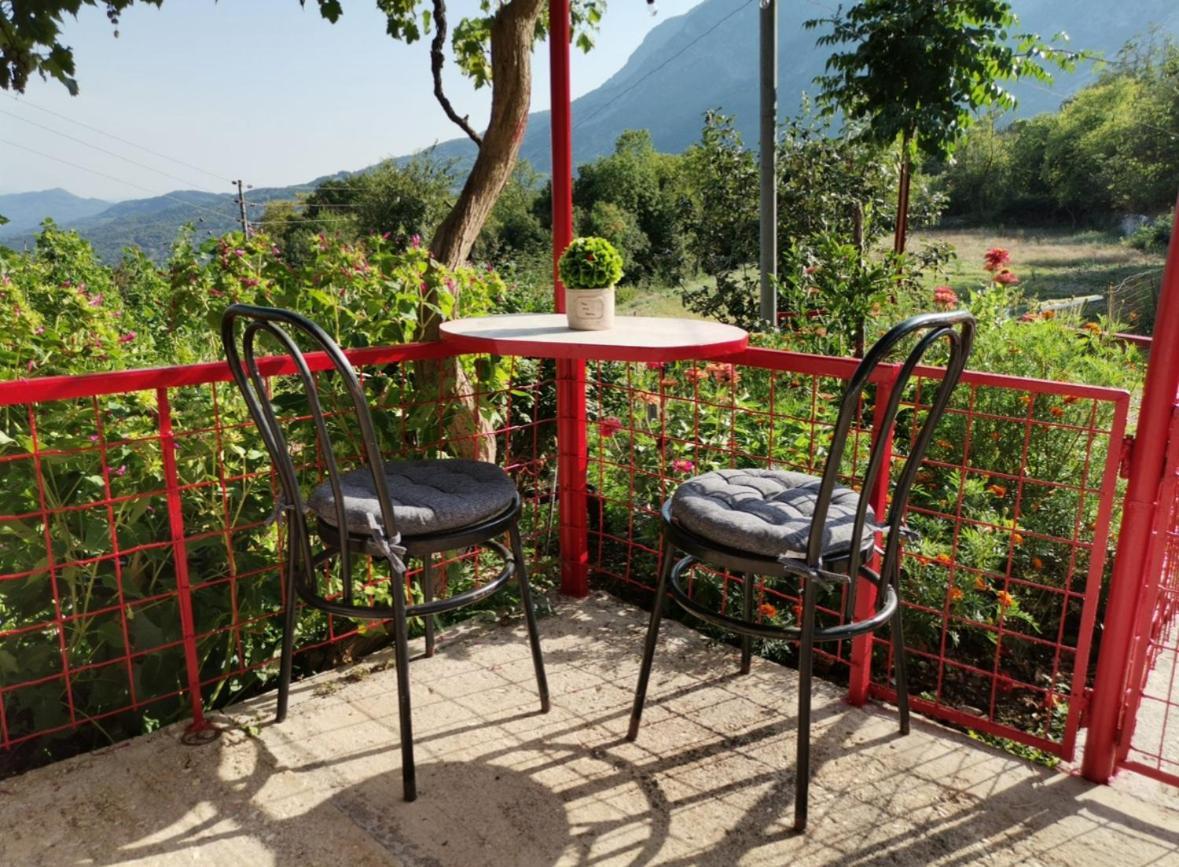 Georgaras Accommodation Platanoussa Exterior photo