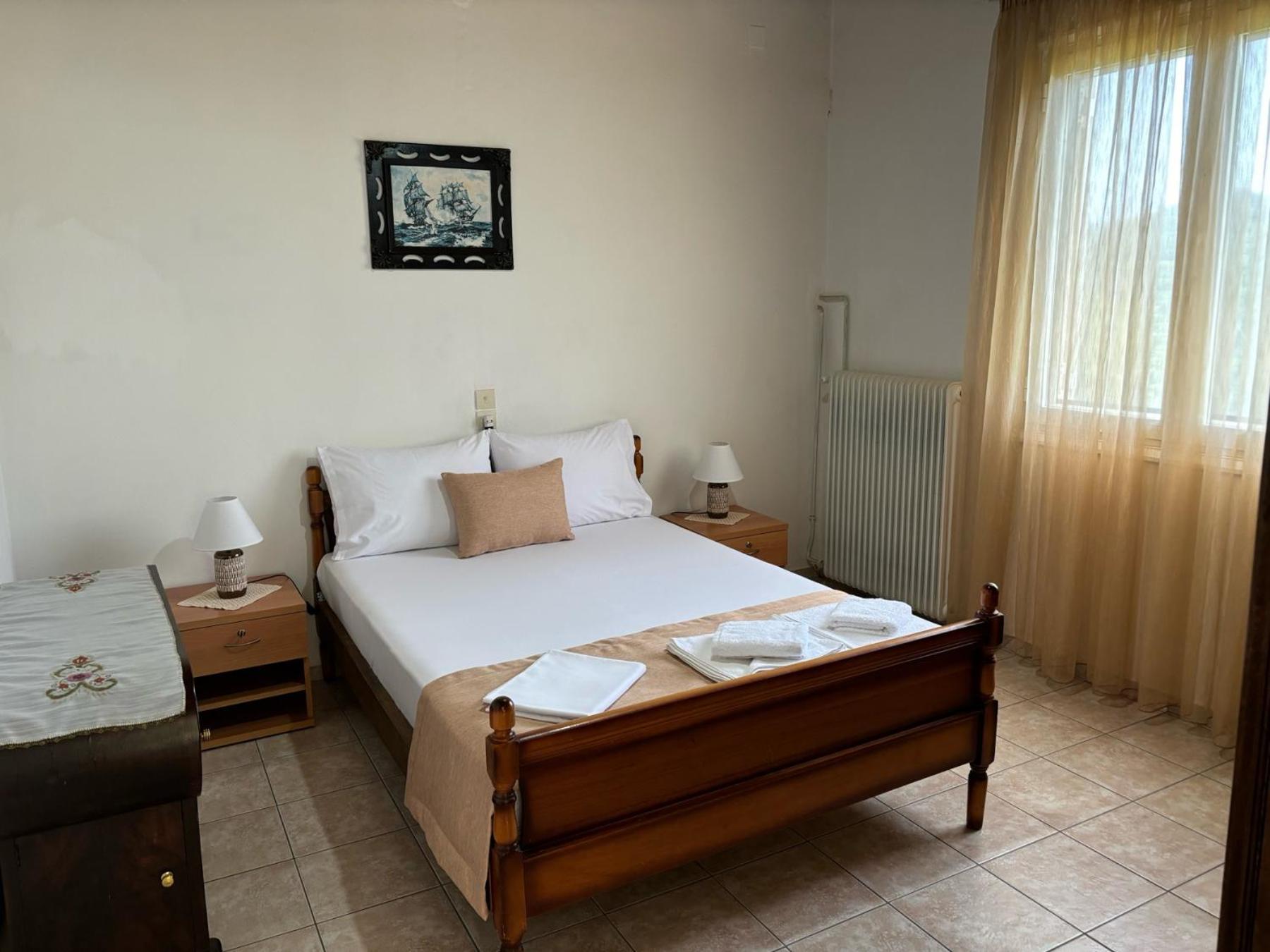 Georgaras Accommodation Platanoussa Exterior photo